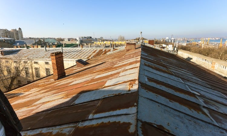 How to Paint a Rusty Metal Roof