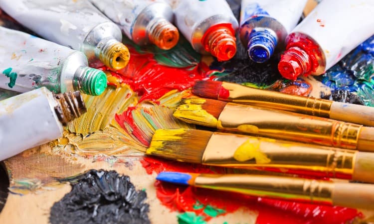 ¿La pintura acrílica es inflamable?